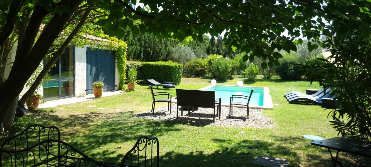 Les Cabanons De L'Oliveraie Pernes-les-Fontaines Exterior foto